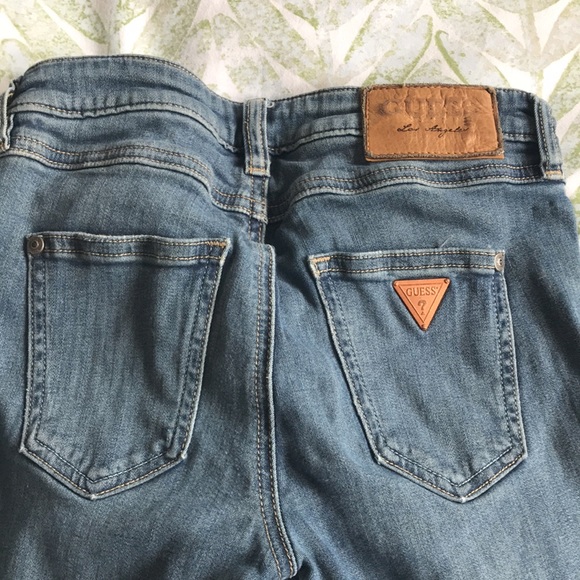 Flare Bottom GUESS Jeans - Picture 5 of 5
